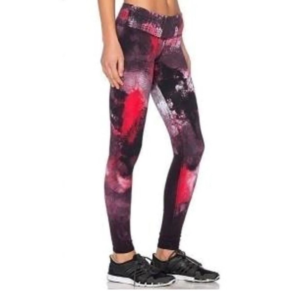 Alo Yoga Airbrush Leggings Red Black Purple Abstract Brushstroke Print Womens M